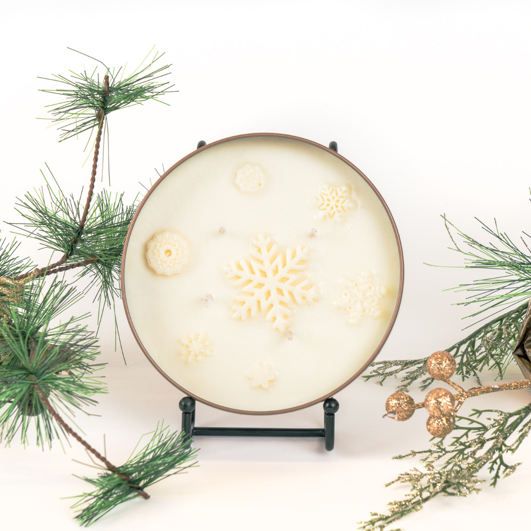 Floating Snowflakes Scented Candle