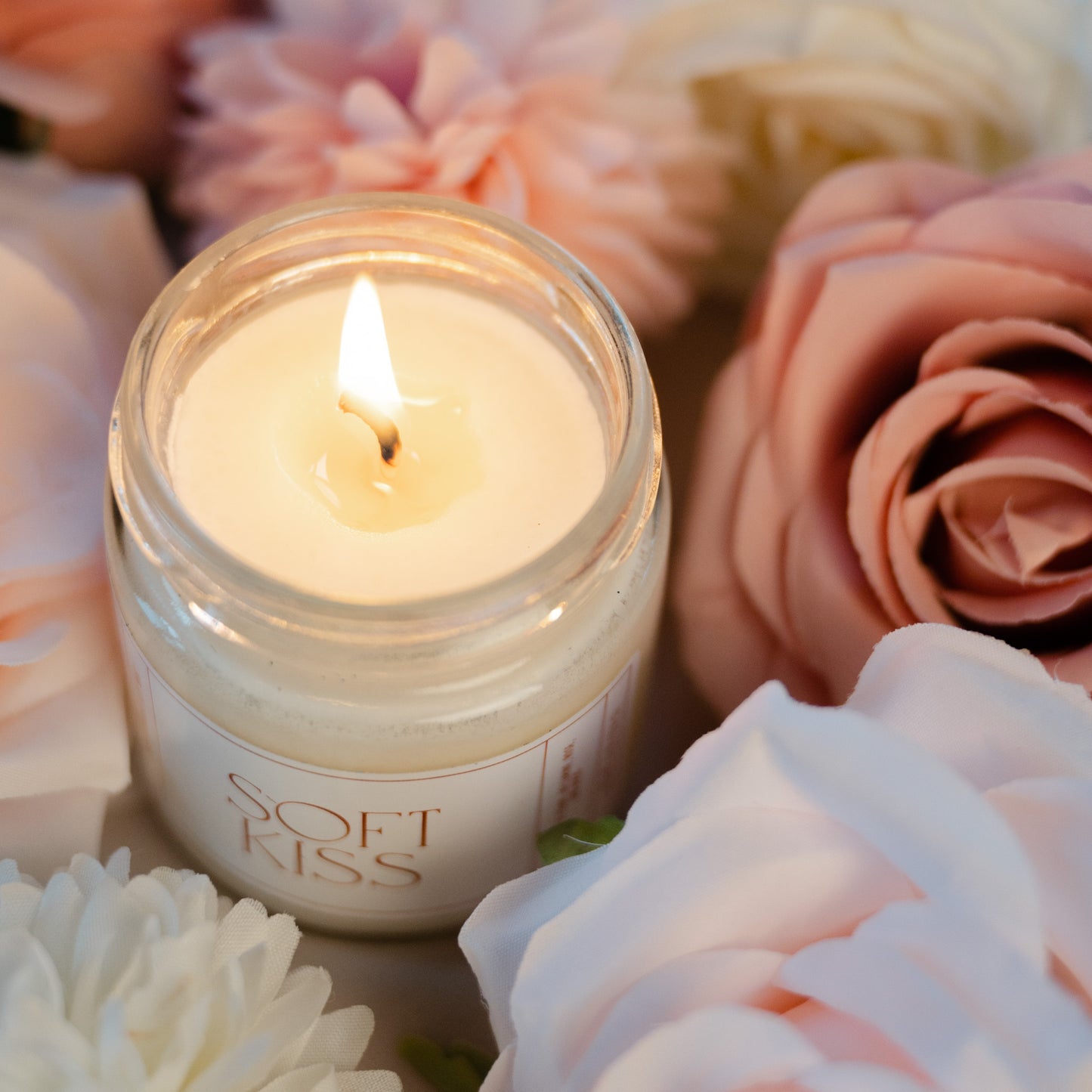 Soft Kiss - Peony and Nectarine Soy Candle